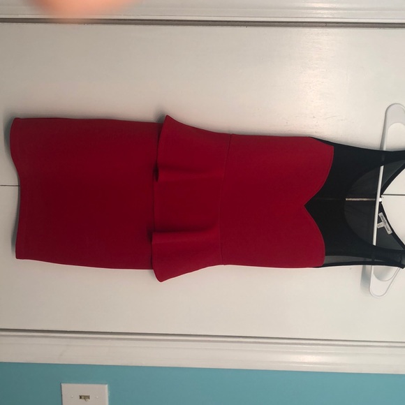 Cute red dress with mesh! - Picture 2 of 3